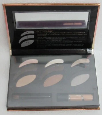 Victoria's Secret Eye Eyeshadow Palette with Primer & Brush  The Nakeds  - Image 1 of 4
