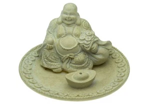 Elfenbeinfarbener runder chinesischer Buddha Räucherstäbchenhalter aus Kunstharzguss (O39) - Bild 1 von 1