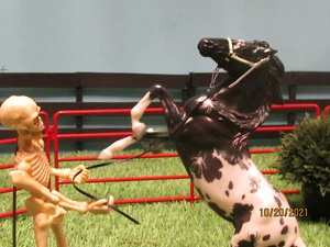 Jaapi Halloween Halter made to fit Breyer Classic sized model EEK! 2021 - Picture 1 of 3