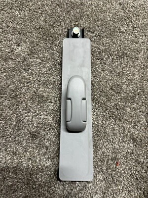 Ajustador de cinturón de seguridad para pasajero derecho Honda Pilot 2009-2011 segunda fila OEM Foto 1 de 2