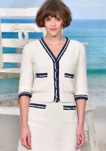 Chanel 19P Set Skirt Jacket Écru/Navy Small - Picture 1 of 7
