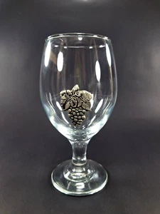 Beautiful Wine Glass Silver Tone Metal Leafy Grape Bunch - Picture 1 of 5