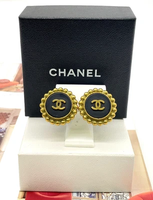 Auténticos Pendientes CHANEL Vintage Coco Marks GP 94P con Caja SK050849 Foto 1 de 4