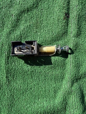 1962 Oldsmobile headlight switch with knob & bezel 62 Olds Starfire 98 — 第 1/4 张图片