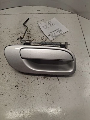 Manija de puerta de pasajero exterior S60 puerta compatible con 01-09 VOLVO 60 SERIES 1382070 Foto 1 de 4