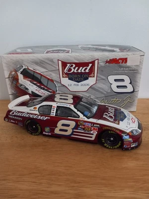 Dale Jr 2005 Action Budweiser/Born On Date 12 de febrero Monte Carlo Club Car 1/600 Foto 1 de 4