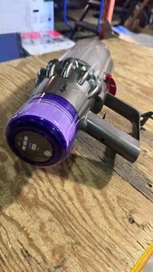 Dyson V11 Animal Cordless Stick Vacuum Cleaners(For Parts/Not Working) - Picture 1 of 5