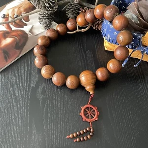 Vintage 1.81” Green Sandalwood Bead Handheld Bracelet Wrist Mala Vintage , pre- - Picture 1 of 15
