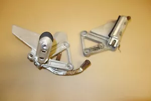 Honda NT650 NT400 NT BROS RC31 NC25 Juego de reposapiés delanteros clavijas DAÑADO - Imagen 1 de 8