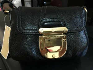 MICHAEL Michael Kors Charlton Leather Crossbody Fuschia/Black New With Tags - Picture 1 of 29
