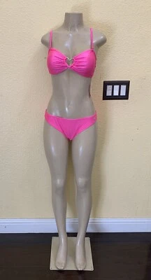 Nuevo con etiquetas Conjunto de bikini bandeau anillo corazón rosa intenso talla grande Juicy Couture 2 piezas Foto 1 de 4