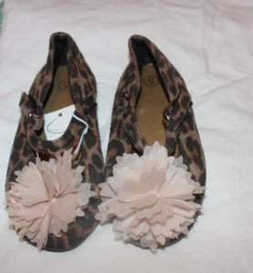 UNBRANDED INFANT LEOPARD PRINT SHOES-SIZE 5-NWT - Picture 1 of 1