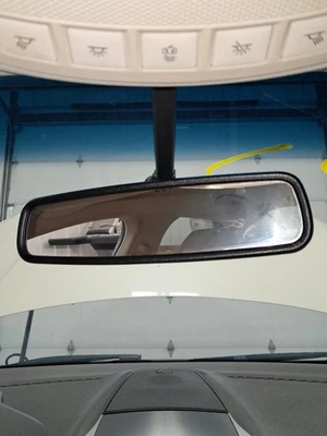 2018 Lincoln MKZ Rear View Mirror Automatic Dimming OEM Used 124K Miles - Image 1 of 4