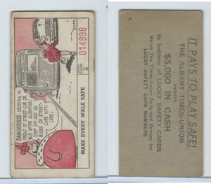Tarjetas de seguridad de la suerte M18, 1953, Dangerous Crossing, Albany Times - Imagen 1 de 1