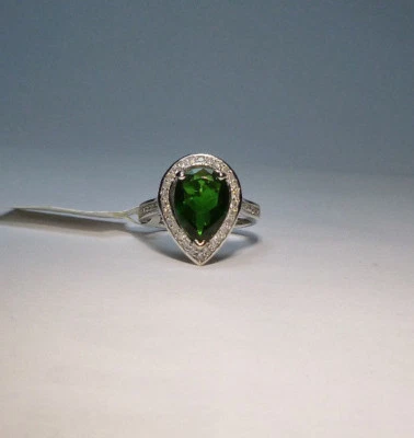 14k White Gold 2.80ctw Pear Chrome Diopside Solitaire & SI Diamond Ring - Image 1 of 4