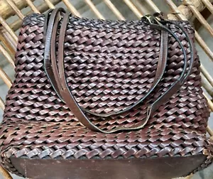 HOBO International Crossbody Handbag Women Purse Bag Dark Brown Woven Leather - Picture 1 of 11
