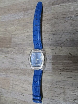 Reloj Techno Master para mujer esfera azul perla correa cuero genuino negro TM2052 Foto 1 de 4