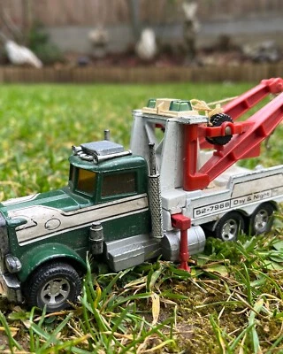 Matchbox super kings peterbilt recovery truck 1970s toy car green and white 1:43 - Image 1 of 4