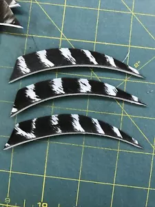 4" Right Wing Shield Natural Barred Feather Fletching, 25Pk Archery - Picture 1 of 2