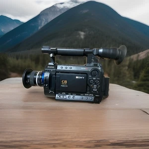 Sony PMW-F3 S-log 444 Capable Cinema Camera - Picture 1 of 4