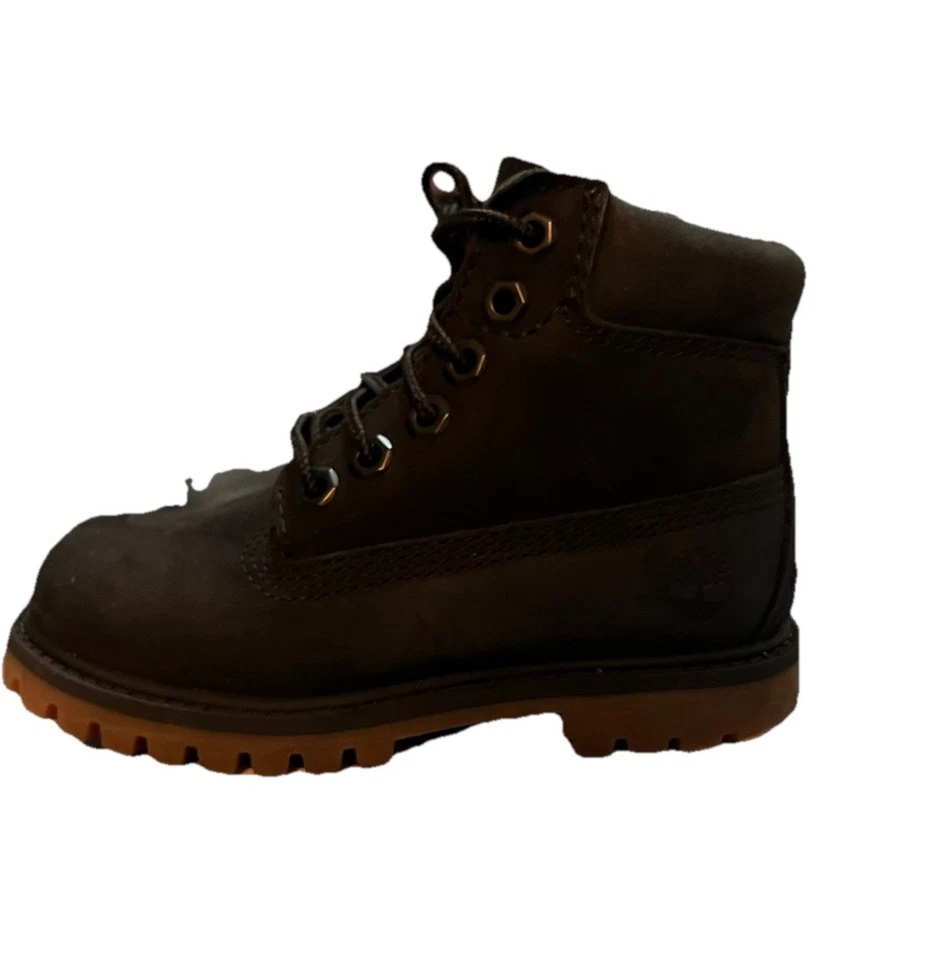Botas Timberland infantis pretas isoladas infantis tamanho 9 12807 Nubuck - Imagem 1 de 2