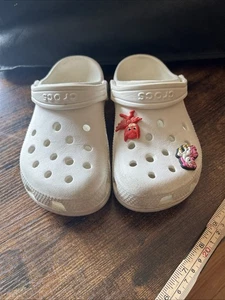 Sandali Crocs bianchi zoccoli bambini taglia C13 Pj Mask & My Little Pony Charms - Foto 1 di 6