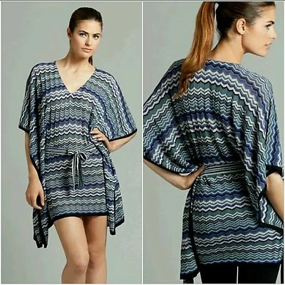 NUEVO CON ETIQUETAS ADIVINAR por Marciano Mori Kaftan talla XS/S Foto 1 de 4