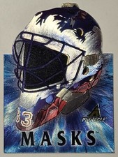 1997-98 Die-Cut Pinnacle Hockey Goalie Mask Patrick Roy 5 of 10 Insert Card RARE
