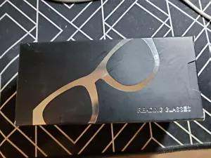Oprah Style Reading Glasses, w/Cases (5 Total) - Picture 1 of 3