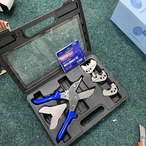 Faithfull - Multi-Function Gasket & Pipe Mitre Shears Kit - Picture 1 of 5