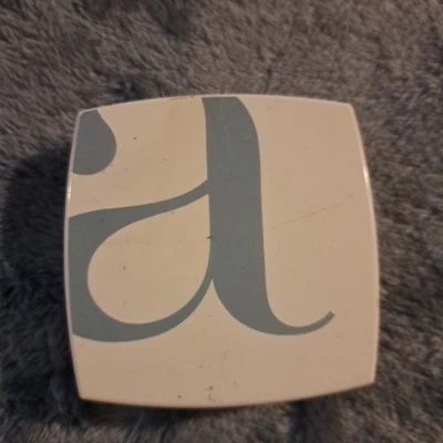 Maquillaje compacto suavizante Almay Line FPS 15, 140 Buff .35 oz Foto 1 de 4