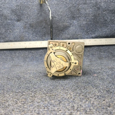 065-0051-04 | Cessna 172RG | KAP150 Primary Servo 28 Volts - Image 1 of 4