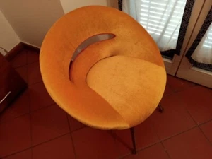 POLTRONCINA VINTAGE PER CAMERA DA LETTO COLOR GIALLO PESCA/ARANCIO 4 PIEDI CROMO - Imagen 1 de 5
