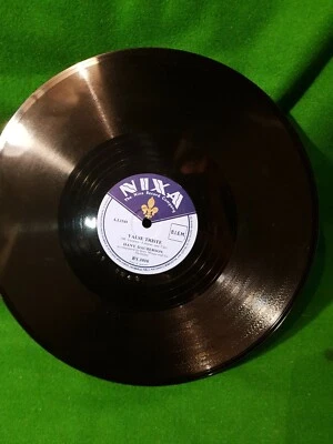 78rpm  Dany Dauberson VALSE TRISTE , FLANER TOUS LES DEUX 10" vinyl  78 record  - Image 1 of 4