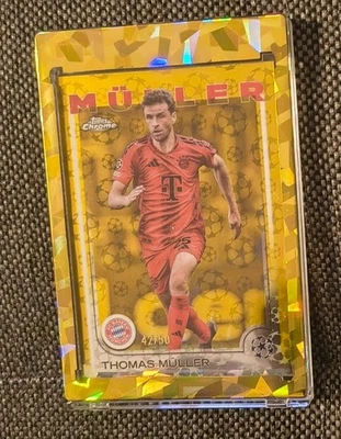 Thomas Müller Topps Chrome UCC 24-25 Sammelkarte Golden /50 FC Bayern München - Bild 1 von 4