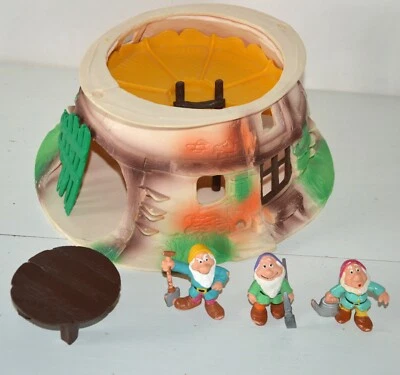 Lot maison incomplet figurine NAINS BLANCHE NEIGE WALT DISNEY BULLY  vintage - Photo 1/4