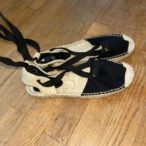 H&M Espadrille Closed Toe Sandals Size 38 US7 Lace Up Ballet Core - Picture 1 of 6