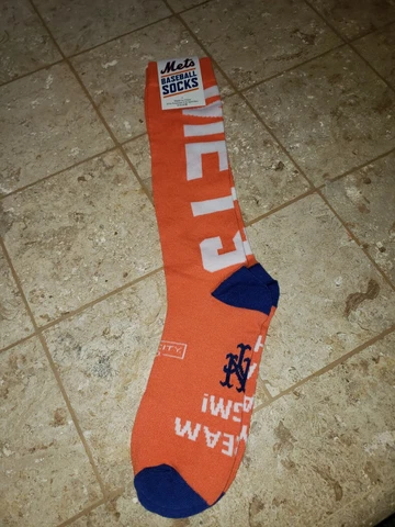 NEW YORK METS SGA #LGM IF YOU CAN READ THIS SCREAM LETS GO METS SOCKS MR MASCOT Cover