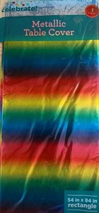 Neu in Verpackung Metall Regenbogen Streifen Kunststoff Tisch Abdeckung 54 x 84 Rechteck - Bild 1 von 2