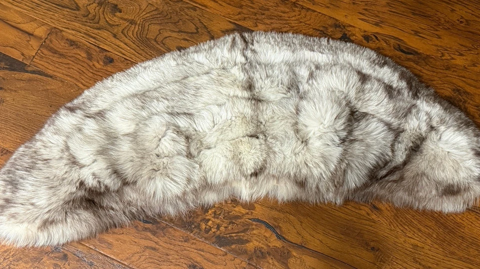 Винтажный SILVER FOX меха надежном украл шаль с атласной подкладкой я J Fox читать фото - Изображение 1 из 4