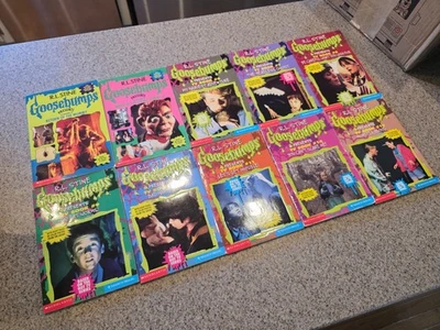 Goosebumps Lot of 10 TV Episode Books All Inserts All 1st Prints! RL Stine - Image 1 of 4