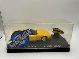 Chevrolet Corvette Solido muy raro con pasador - coche modelo diecast francés 1:43 - Imagen 1 de 1