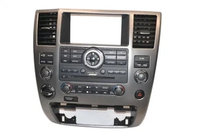 2012-2014 INFINITI QX56 - Radio Control Panel w/ Bezel 283959GE0A - Foto 1 di 1
