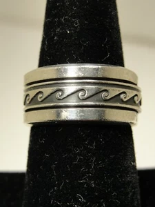 ANILLO DE PLATA DE COLECCIÓN TALLA 7, CENTRO DE ANILLO GIRA, BUEN ESTADO - Imagen 1 de 2