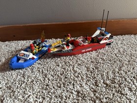 Lego City Town 60005 Fire Boat and Speed Boat 99 % Complete No Manual Retired