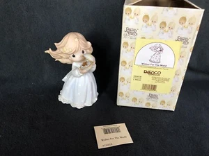 Precious Moments 1999 "Wishes For The World" w/Box #530018 - Picture 1 of 8