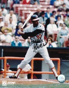 FRANK ROBINSON BALTIMORE ORIOLES ACTION SIGNED 8x10 - Picture 1 of 1
