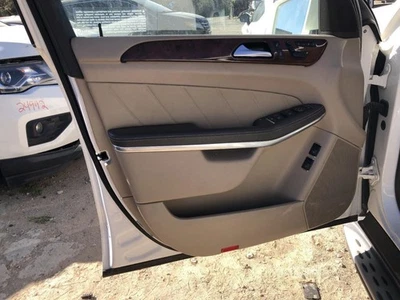 2013 MERCEDES BENZ GL450 前室内门装饰面板左发球杆棕褐色 9344071 — 第 1/4 张图片