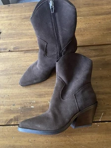 NUOVO stivaletto western Dolce Vita Valory marrone pelle scamosciata rodeo taglia 6 - Foto 1 di 9