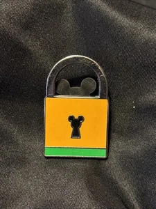 Disney Trading Pin 2013 Limited Release PadLock Pluto - Bild 1 von 2